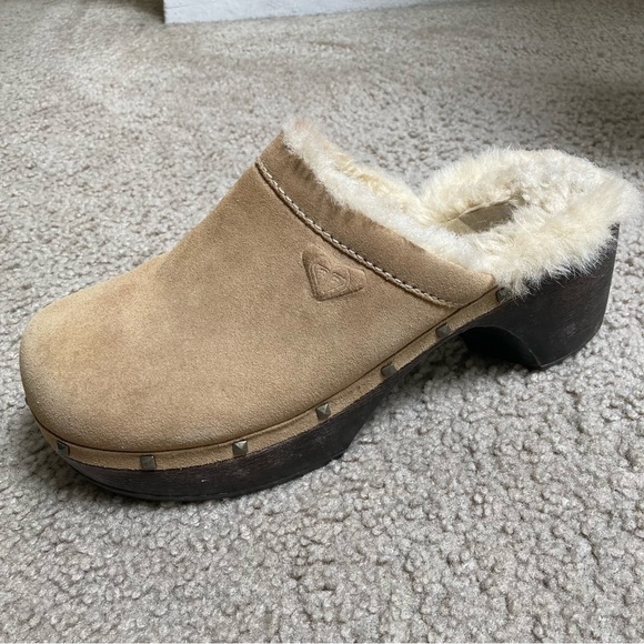 ROXY Juneau Tan Suede Leather Fury Slip on Clogs/Mules - Picture 1 of 11
